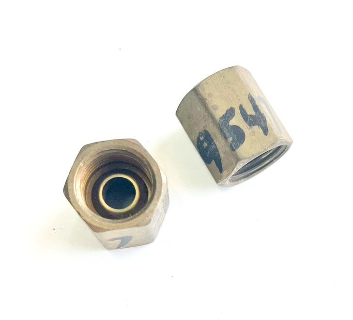 70919547 AGCO Allis-Chalmers 3/8" Tube Brass UNION Inverted Flare