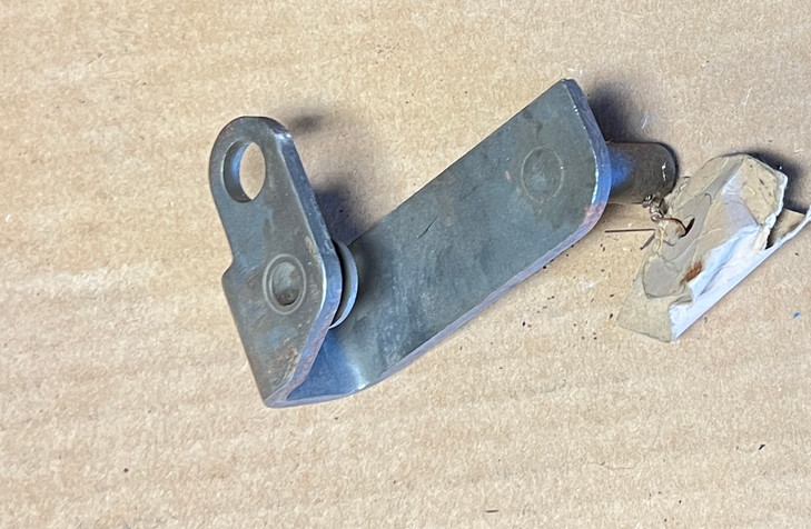 70230338 AGCO Allis-Chalmers LEVER