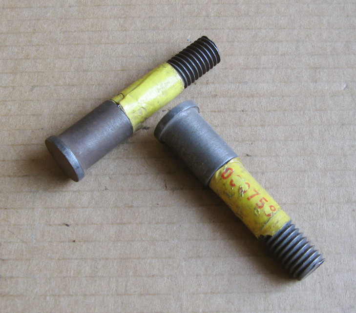 000758 New Holland Shoulder BOLT