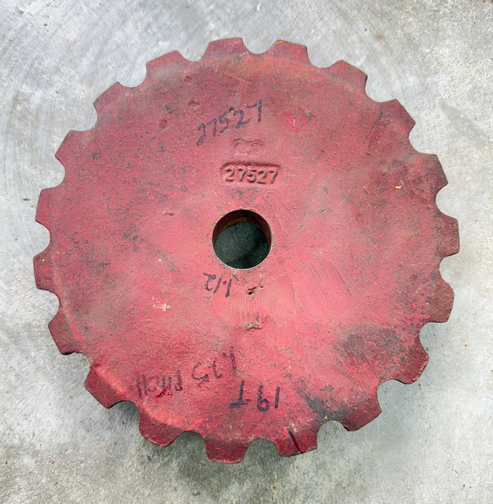 27527 New Holland 19T #2050 SPROCKET