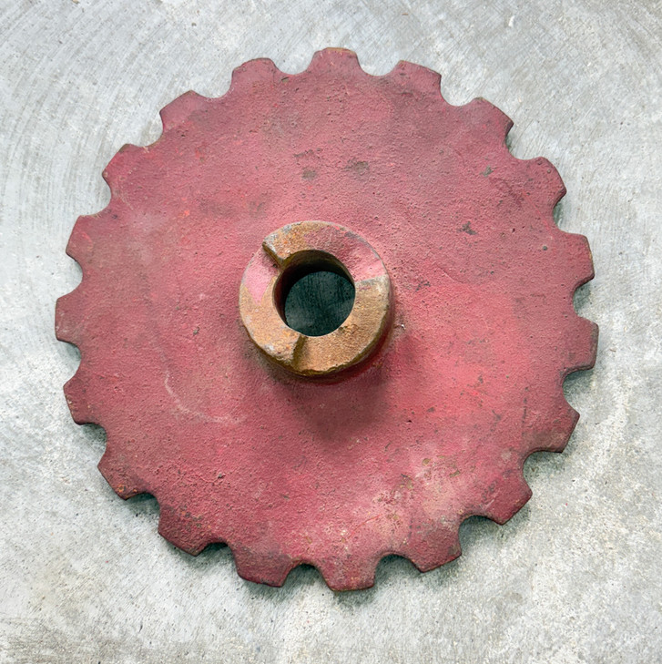 27527 New Holland 19T #2050 SPROCKET