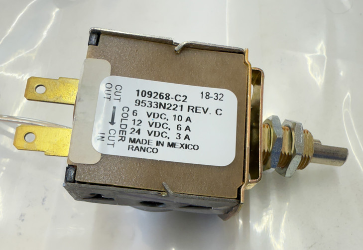 109268C2 Case IH Thermostatic SWITCH