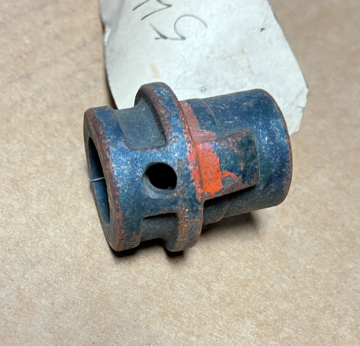 E328 New Idea BEARING  CASTING