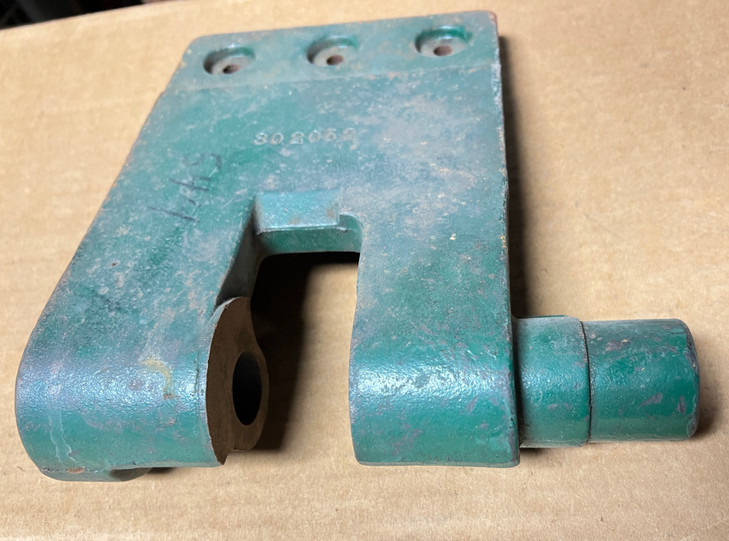 302052 NEW Idea LOWER BEARING