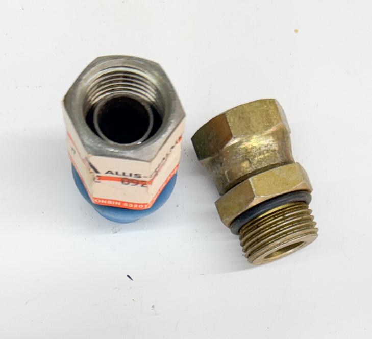 70927439 AGCO 927439 Allis-Chalmers JIC to ORB FITTING