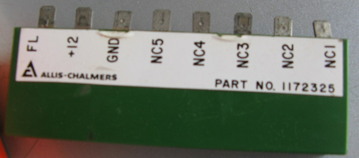 71185601 AGCO 1185601 Gleaner Fuse BLOCK, 71172325.