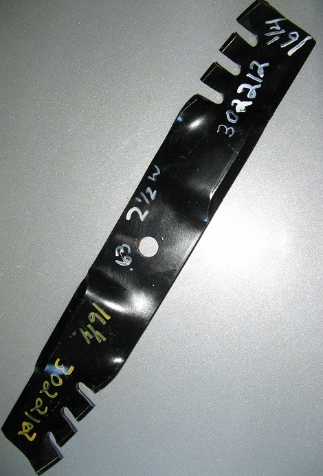302212, 303104 Lawn Mower Blade