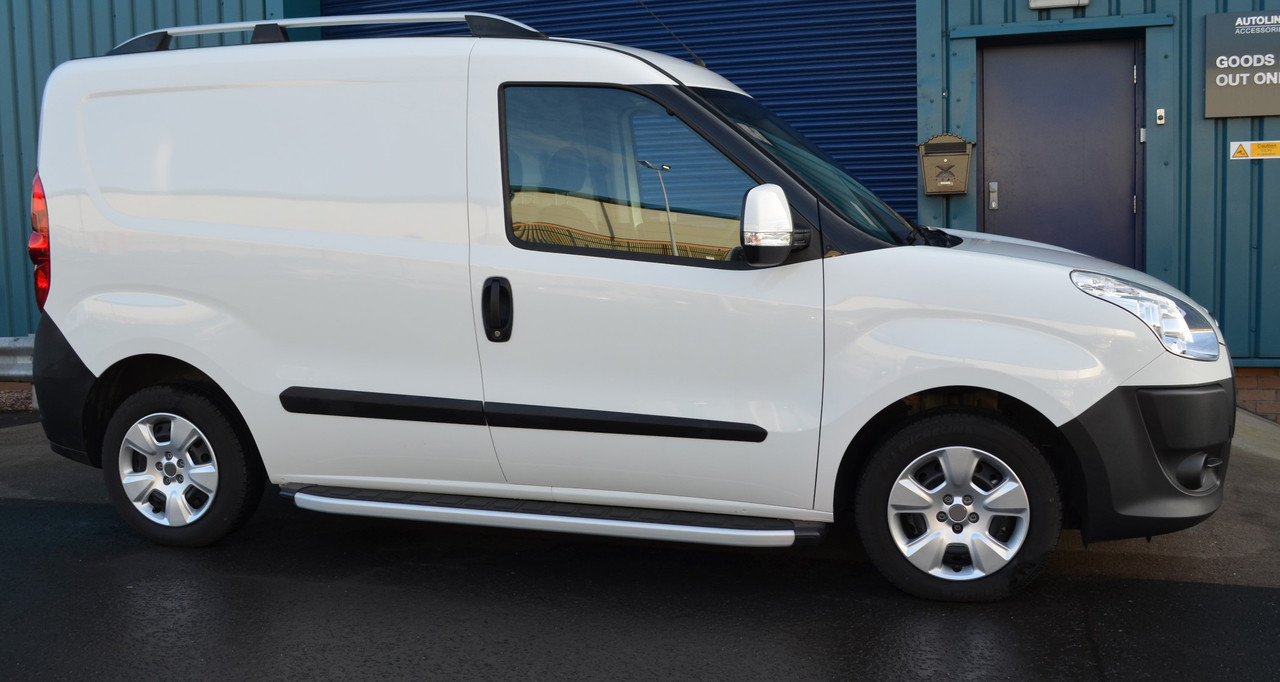 Aluminium Side Steps Bars Running Boards To Fit SWB Vauxhall Combo (2011+)