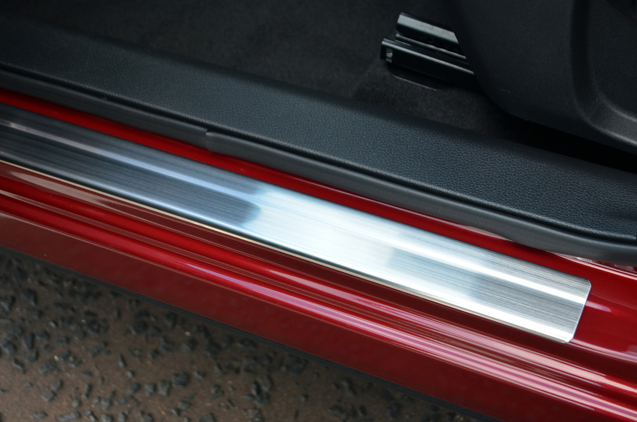 Chrome Door Sill Protectors Kick Plates To Fit Nissan X-Trail (2014+)