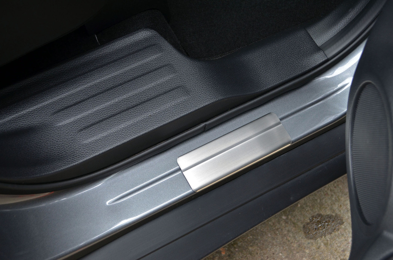 Chrome Door Sill Protectors Kick Plates To Fit Nissan X-Trail (2014+)