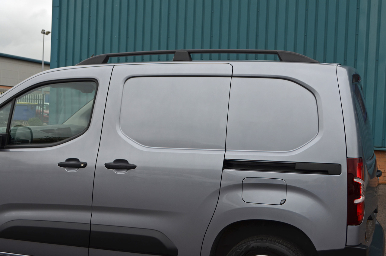 Black Roof Rack Rails Side Bars To Fit L1 Vauxhall / Opel Combo E (2019+)