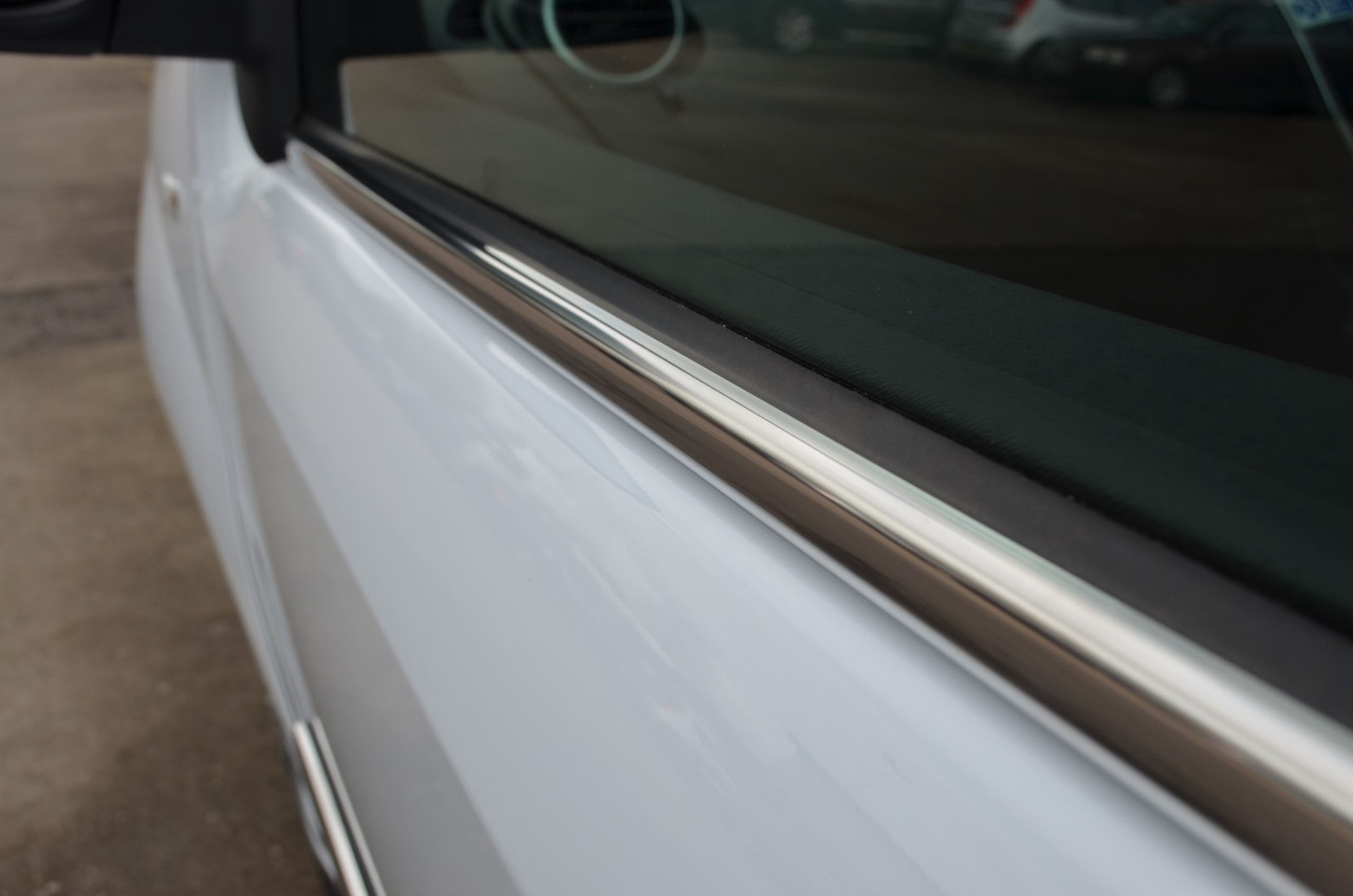 Chrome Side Door Window Sill Trim Set Covers To Fit Nissan NV250 (2019+)