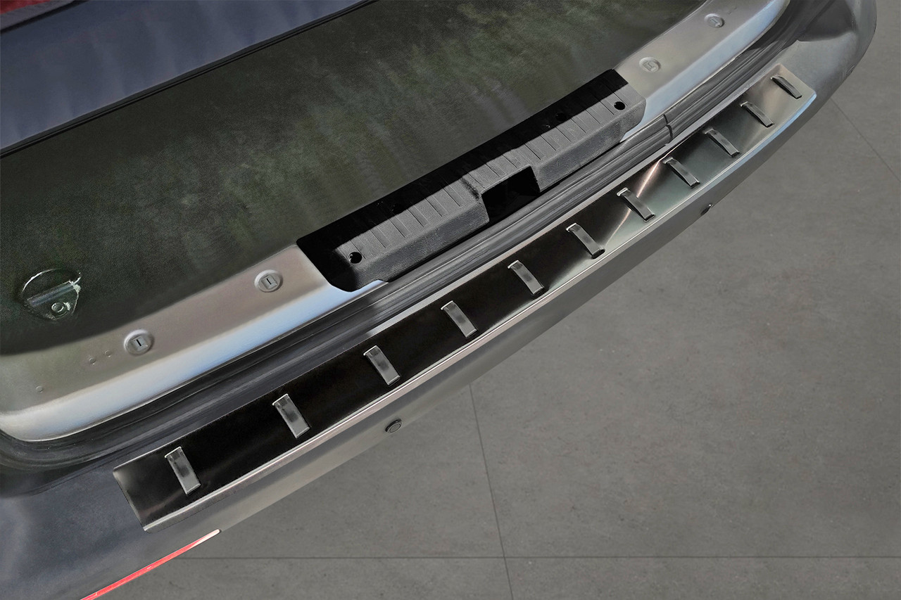 Black Reinforced Rear Bumper Protector For VW T5 Transporter (2003-15) Tailgate