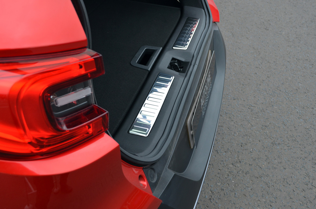 Chrome Rear Bumper Protector / Door Sill Protectors For Renault Kadjar (2016+)
