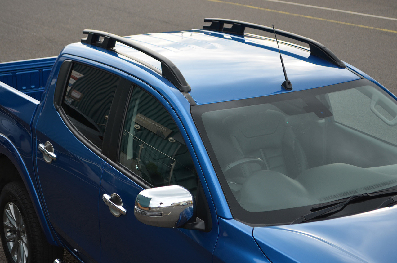 アルミニウムルーフラックレールサイドバーMitsubishi L200（2015+）に適合するAluminium Roof Rack Rails Side Bars Set To Fit Mitsubis