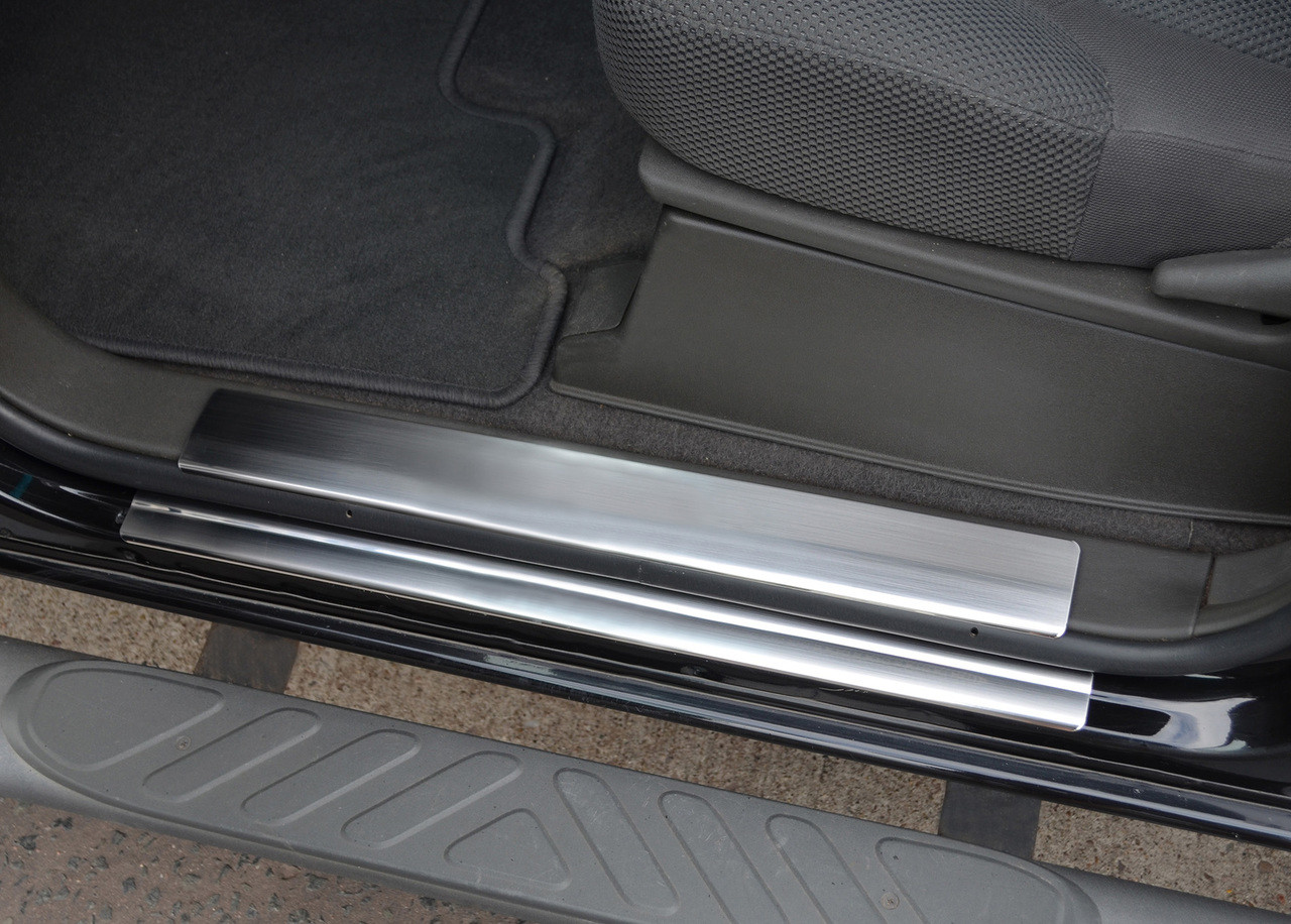 Chrome Door Sill Trim Covers Protectors Set To Fit Nissan Navara D40 (2005-14)