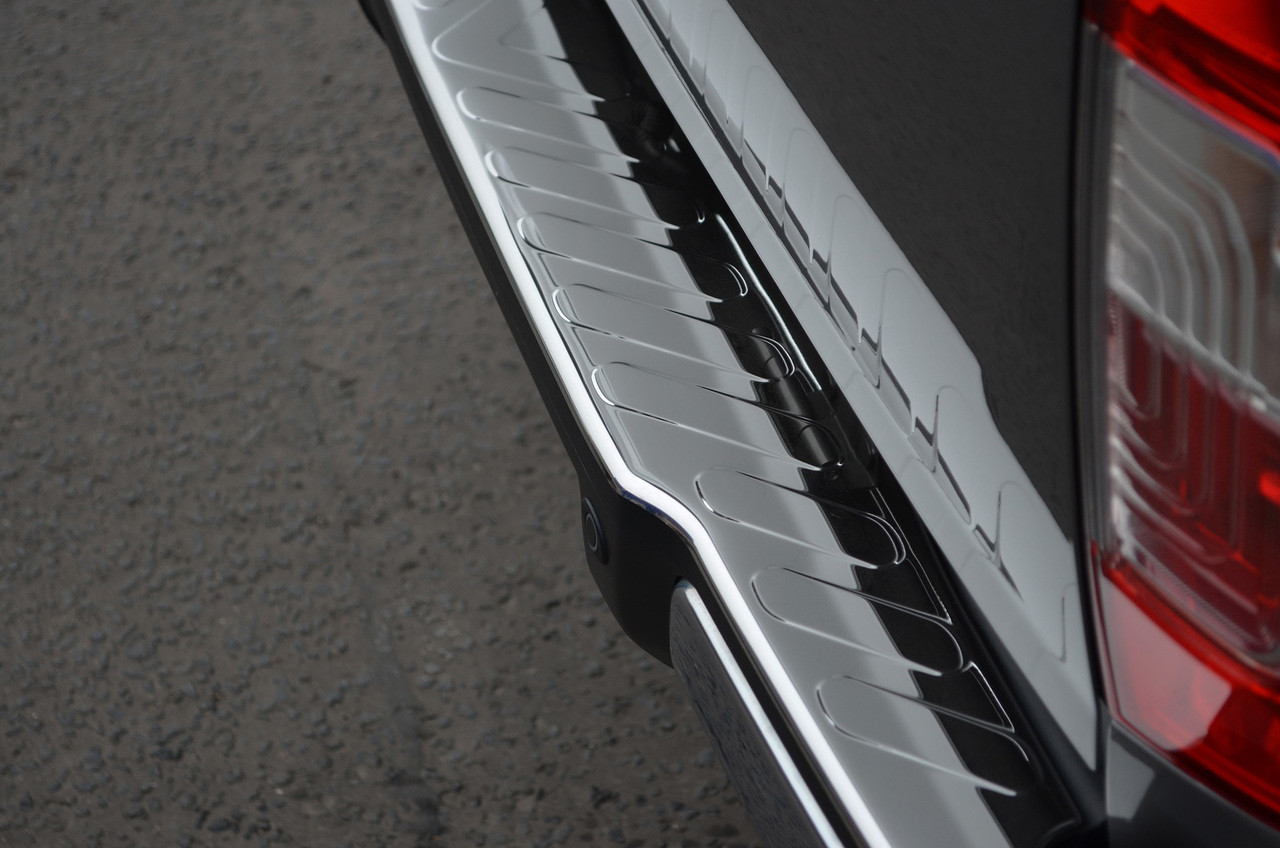 Chrome Bumper Sill Protector Trim Cover To Fit Nissan Navara NP300 (2015+)