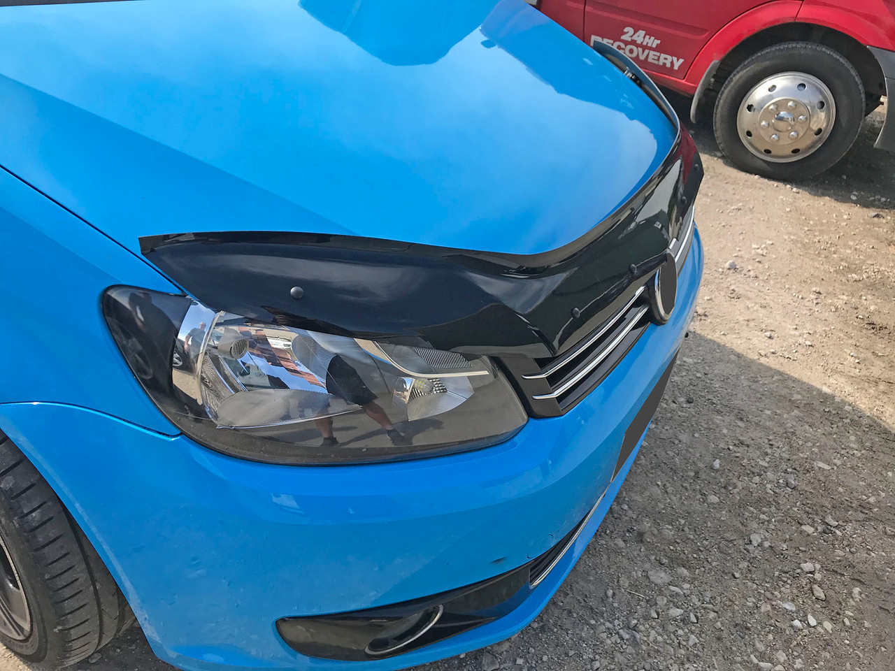 Bonnet Trim Protector Bug Guard Wind Deflector To Fit Volkswagen Caddy (10-15) Bonnet Trim Protector Bug Guard Wind Deflector To Fit Volkswagen Caddy (10-15)