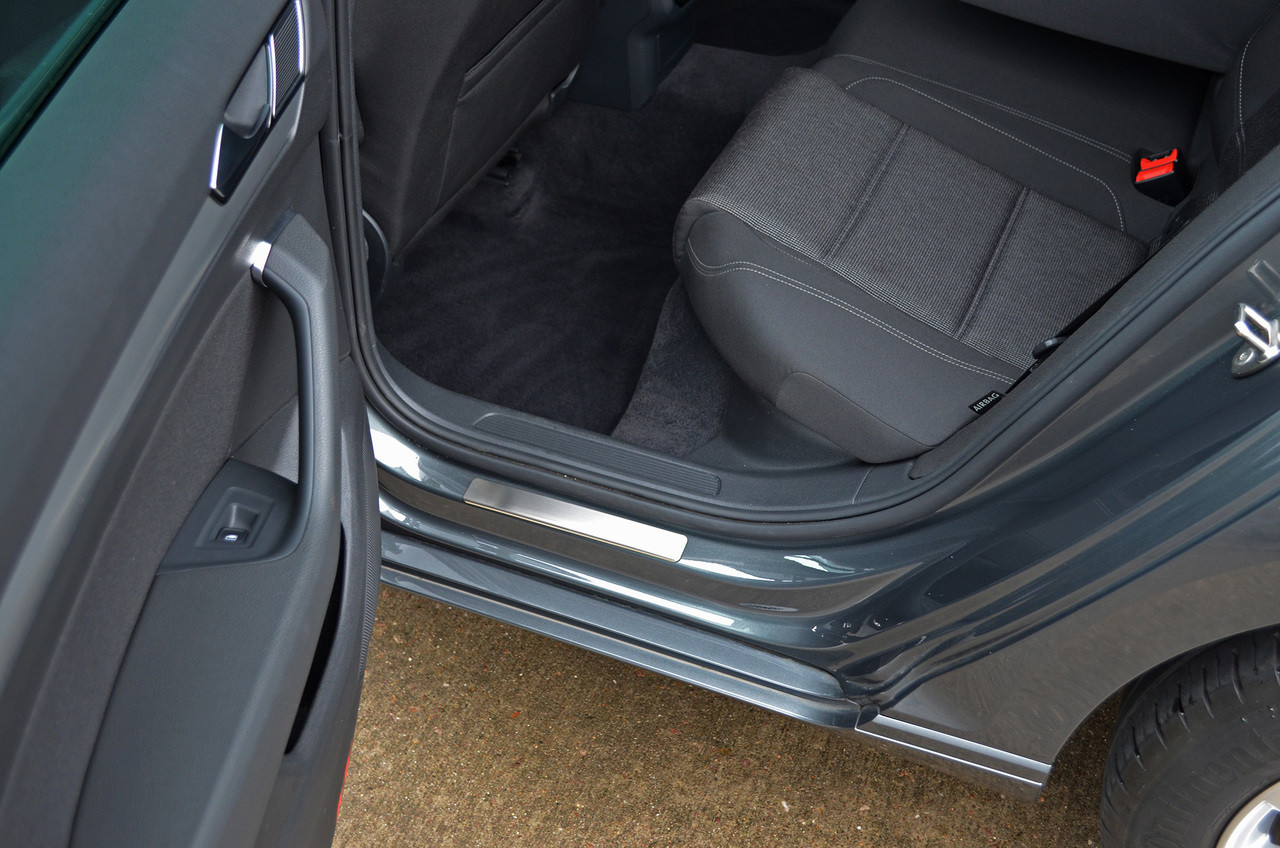 Chrome Door Sill Trim Covers Protectors To Fit Volkswagen Passat B7 (2010-15)