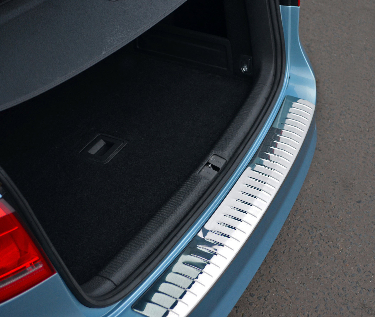 Chrome Bumper Sill Protector Trim Cover To Fit Volkswagen Passat B7 Est (10-15)