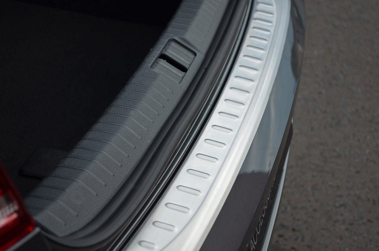 Goingfast Ladekantenschutz Für VW Passat B8 Variant – Edelstahl + Kantenabdeckung, Schwarz