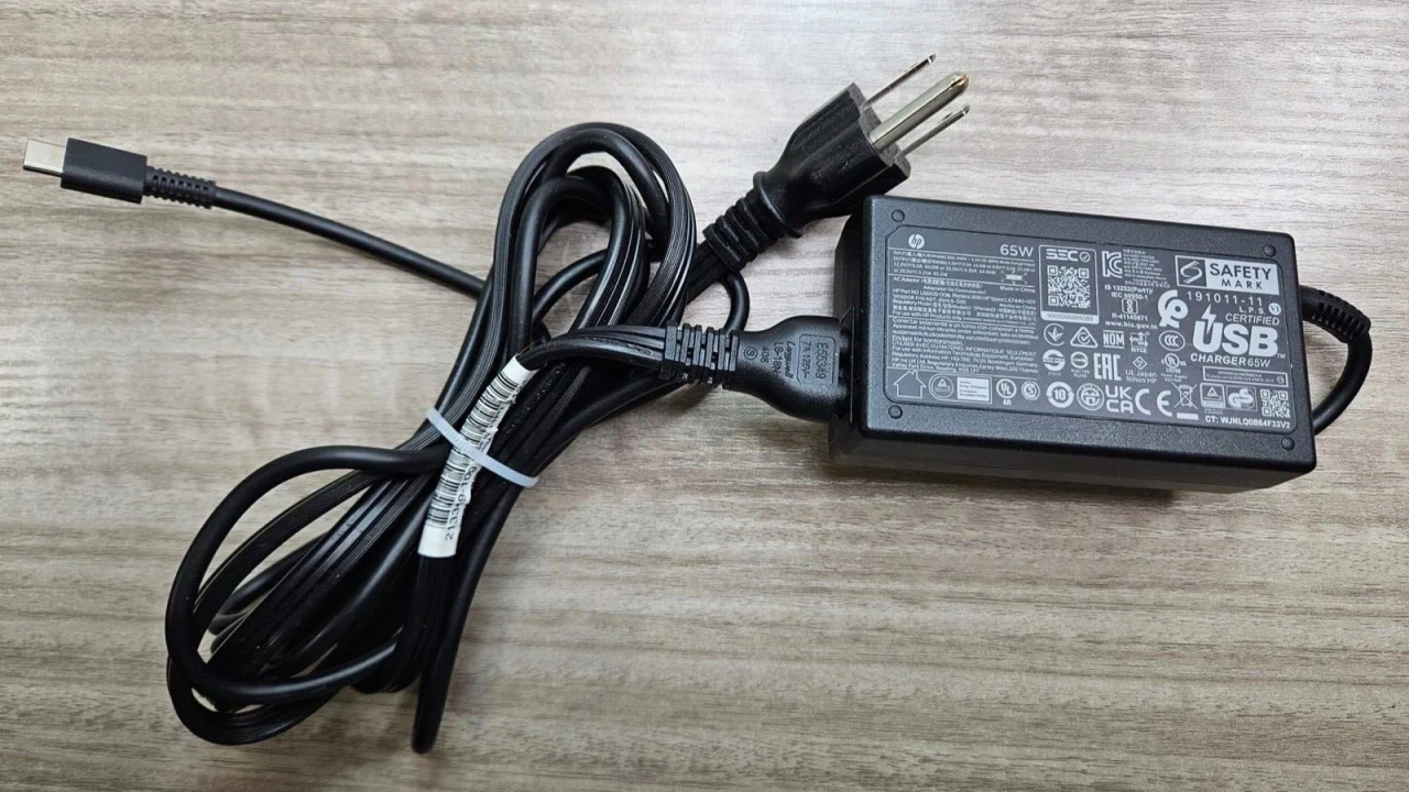 L65505-008 |HPI SOURCING KIT HP SKO-65W ADAPTER NPFC USB-C - L65505-008