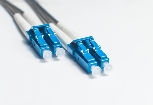 FCDUS359V10411 |Fiber Cables Direct 5 Meter - OS2 LC LC Armored Duplex Fiber Patch Cable Singlemode 9/125 LSZH - FCDUS359V10411
