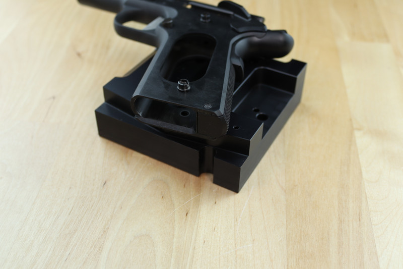Tactical M4 AR 15 Gunsmithing Bench Block With M1911 10/22s For