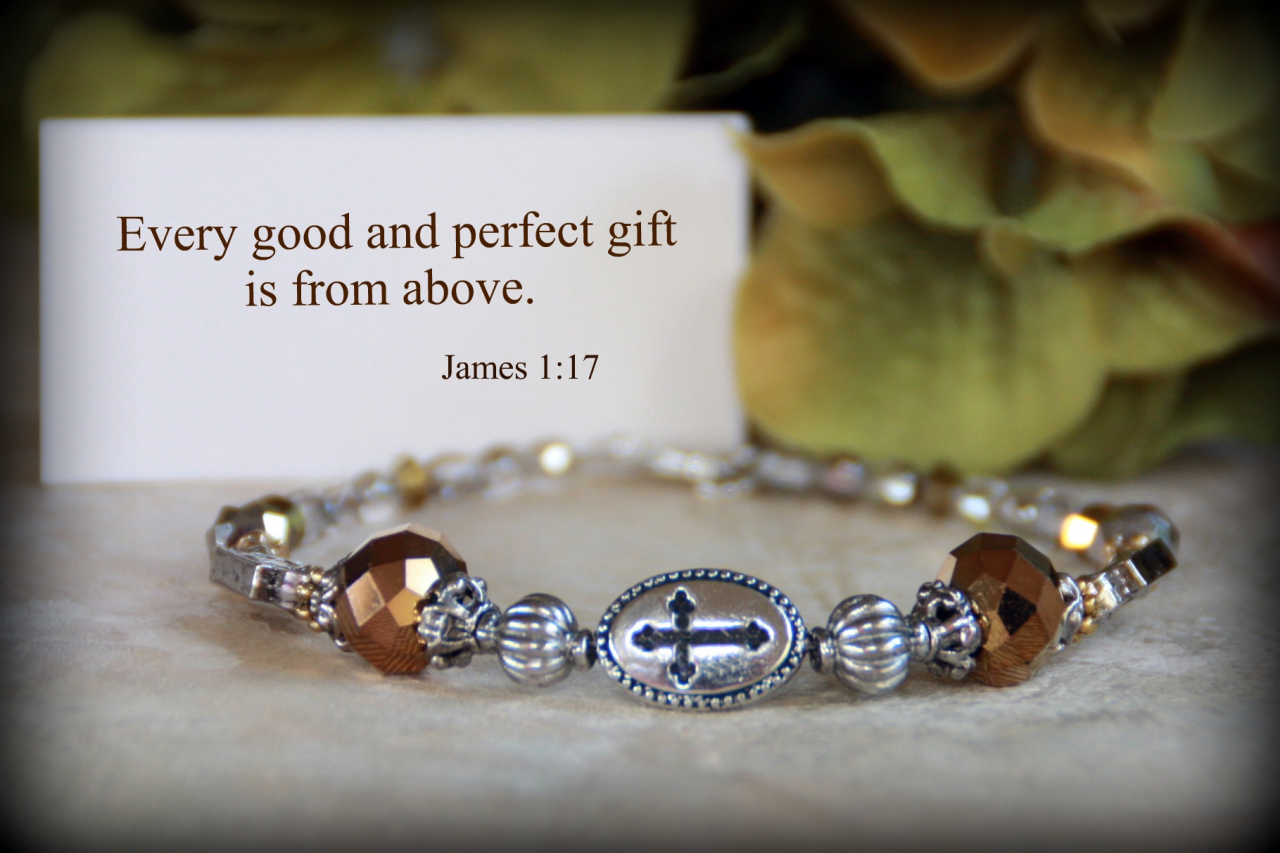 IN-350 Every good and perfect gift bracelet