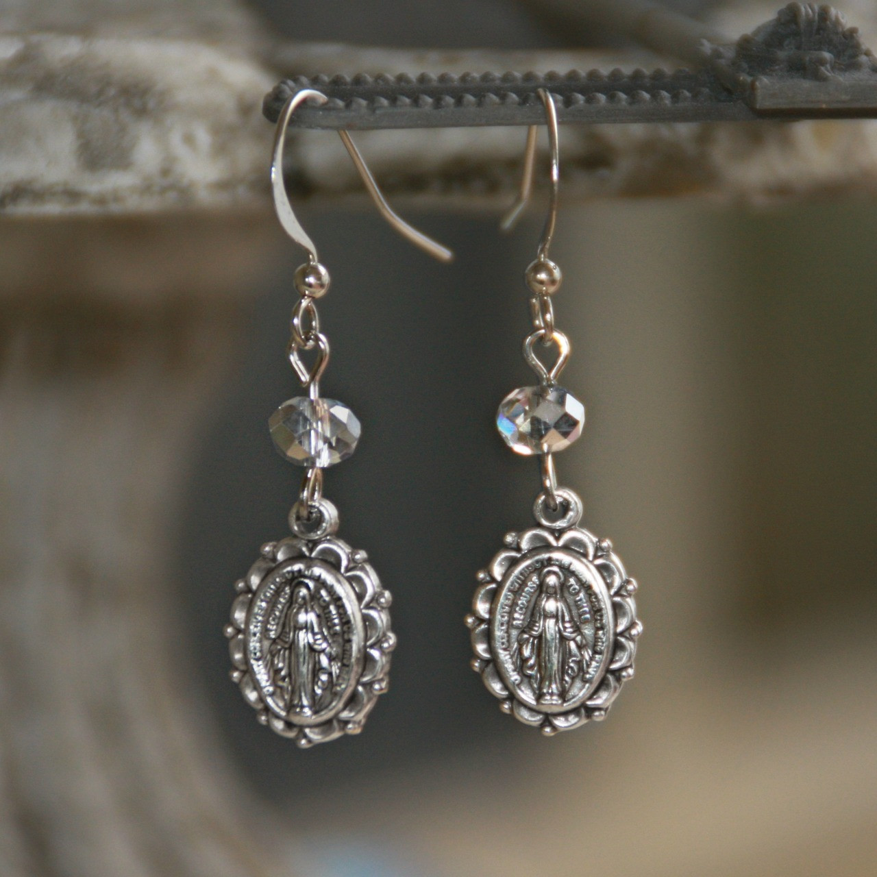 IN-74  Mary Medal Lacy Edge Earrings