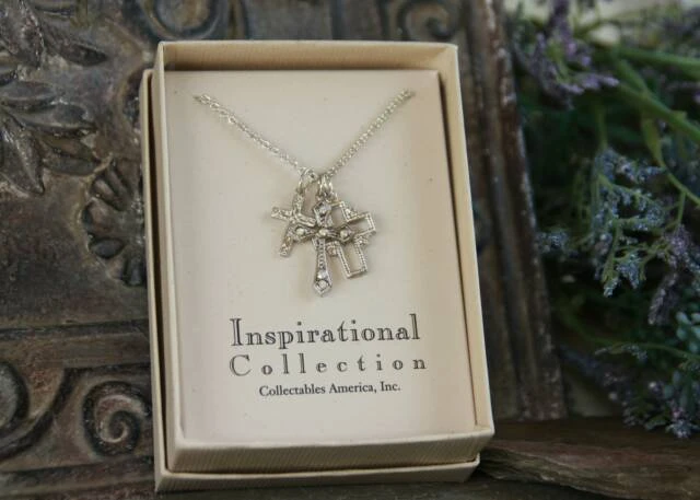 IN-405 Three Crosses Necklace