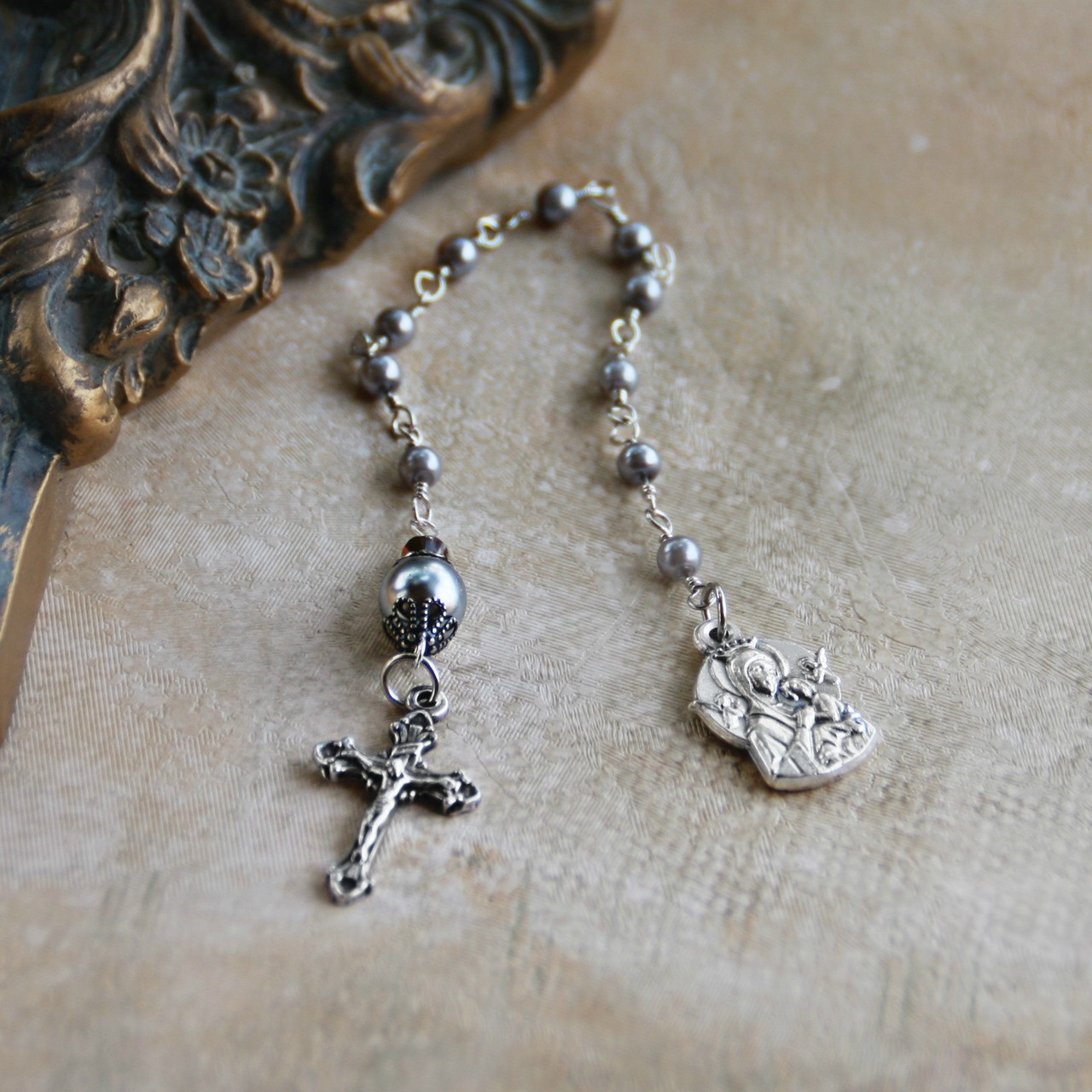 IN-809  Catholic Chaplet Dainty Grey Pearl
