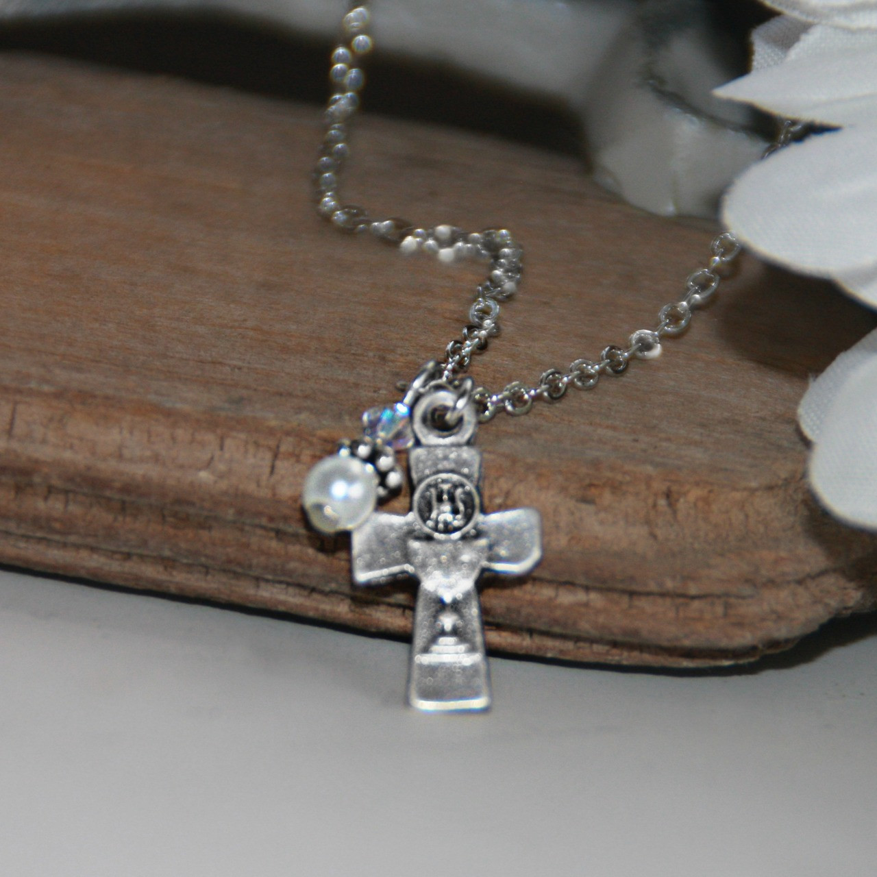 CJ-175  First Communion Medal with Pearl and Crystal Necklace