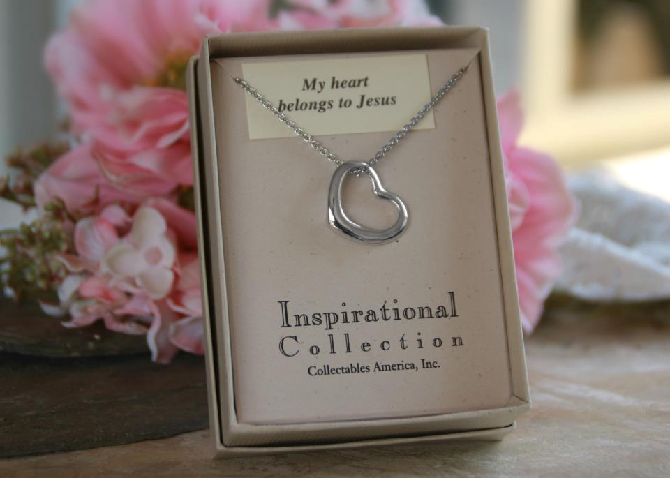 IN-455 My heart belongs to Jesus Necklace
