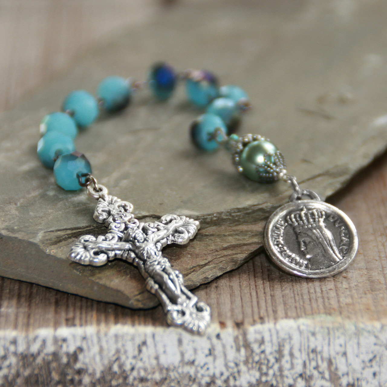 IN-810  Catholic Chaplet Notre Dame