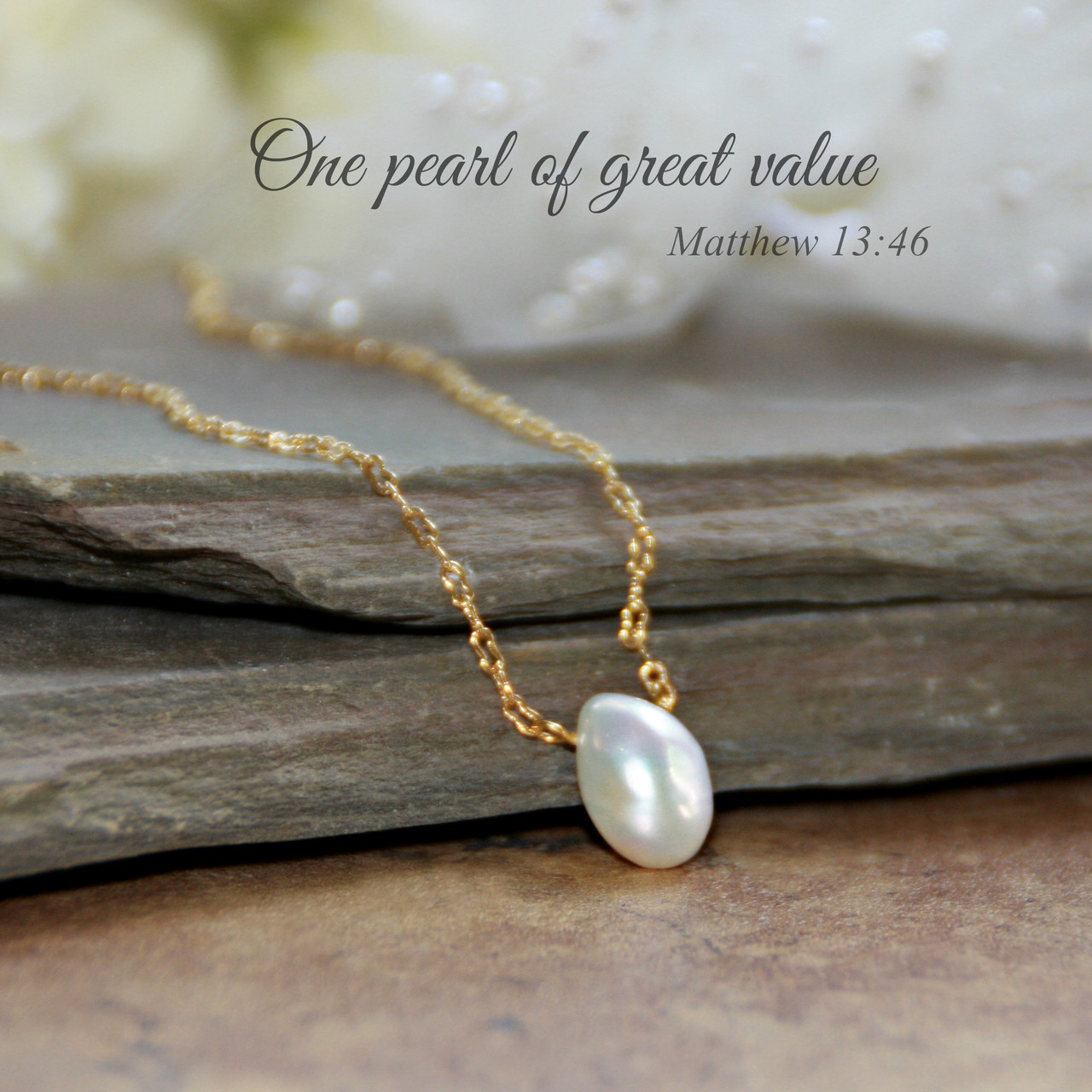 IN-608G  One Pearl of Great Value Necklace Freshwater Pearl Gold