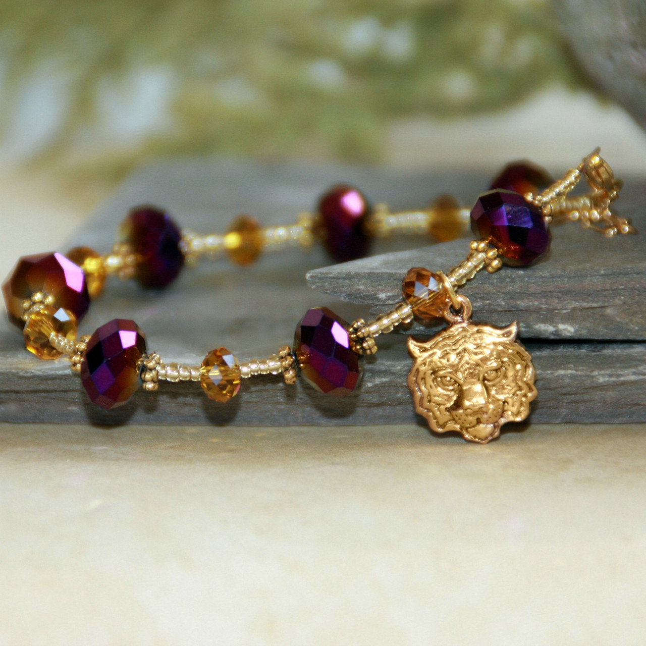 TG-22  Tiger Beaded Bracelet