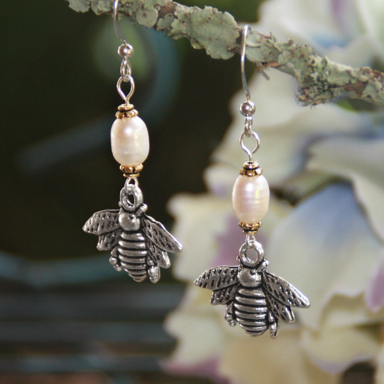 IS-805  Bee Earrings with Freshwater Pearls 