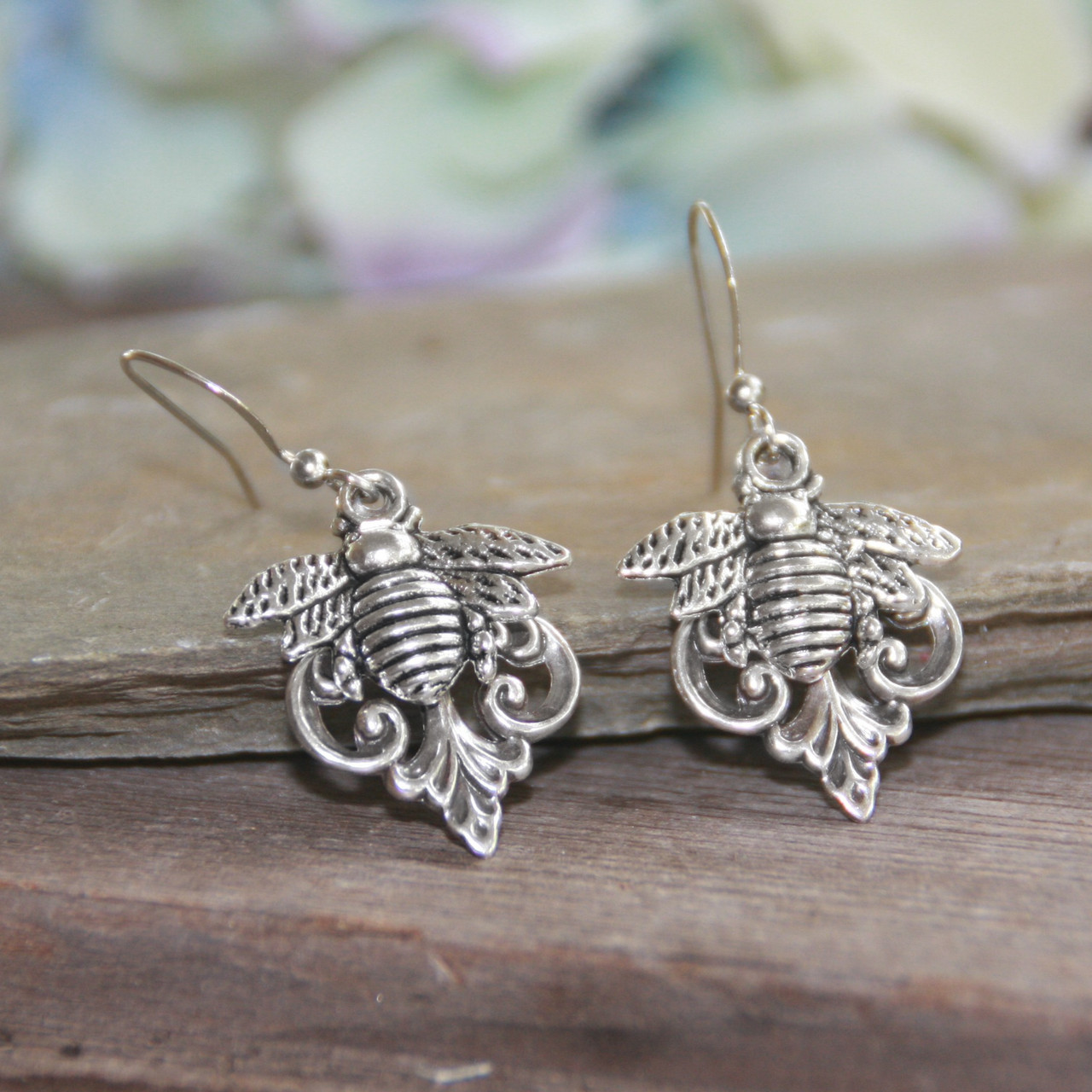 IS-806E  Bumble Bee Earrings