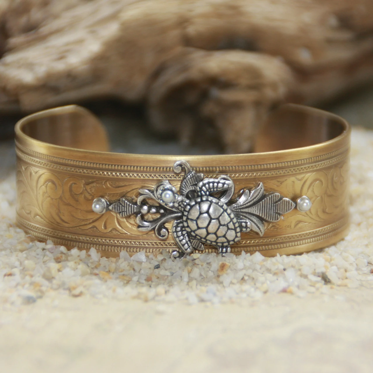 OC-29  Stunning Turtle Cuff Bracelet