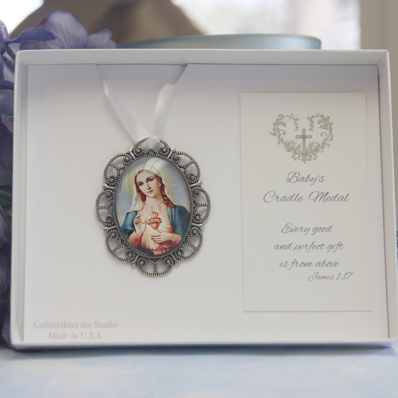 CJ-611 Beautiful Artwork Mary Keepsake Cradle Medal