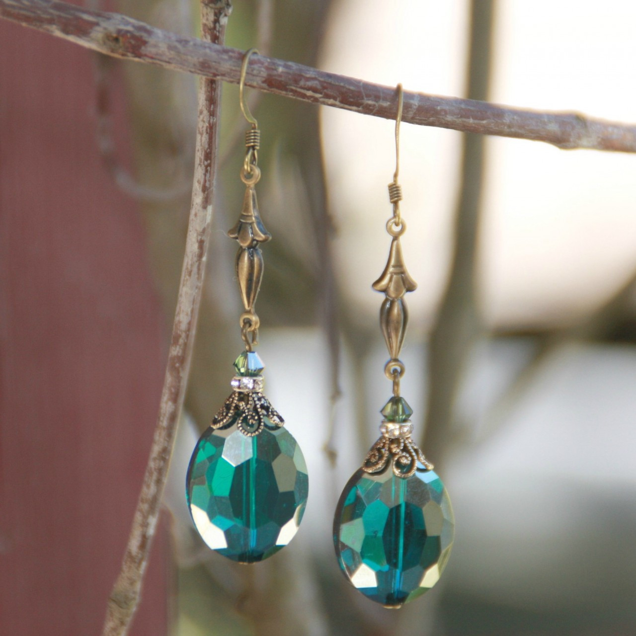 IS-537  Vintage Inspired Earrings