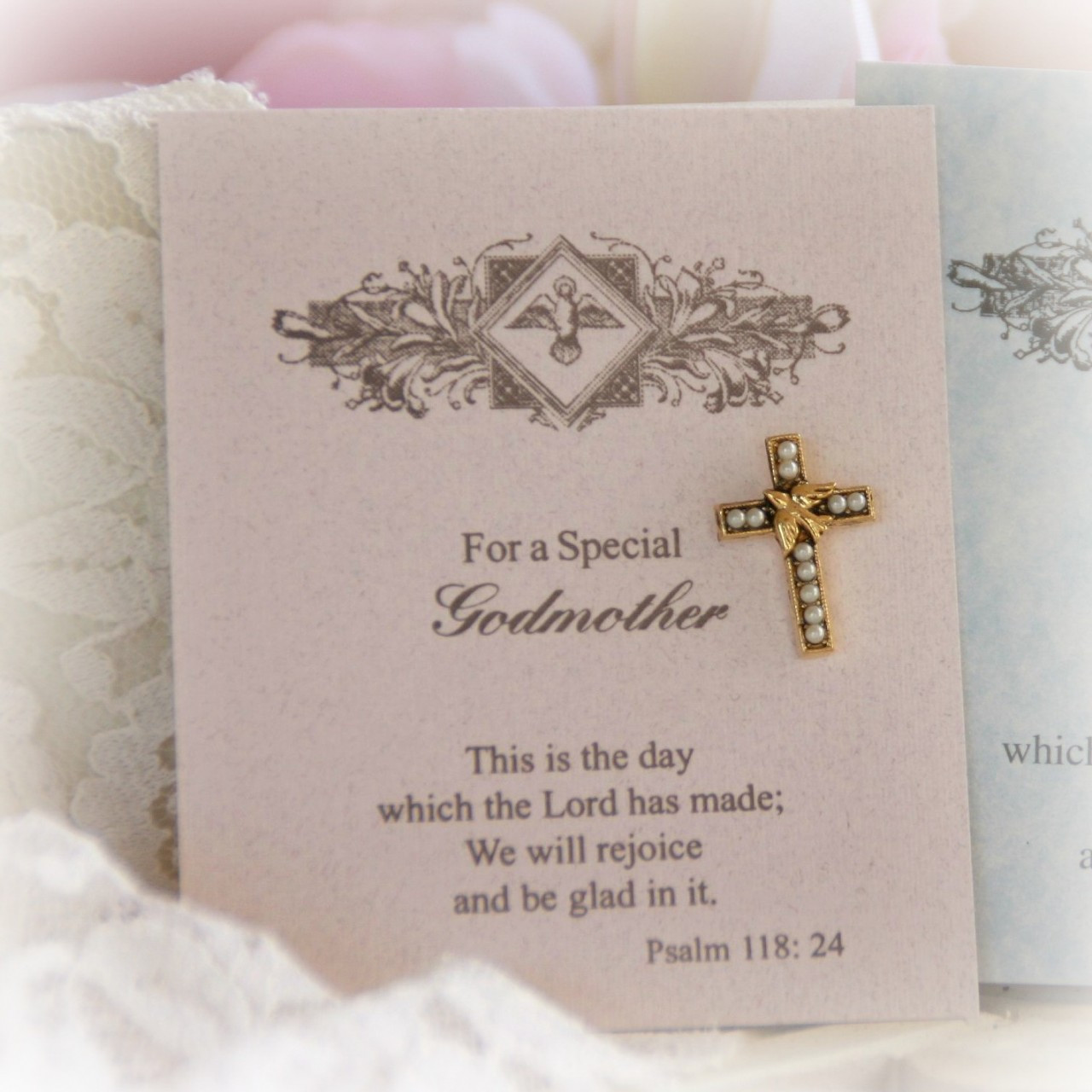 PIN-26  Godmother Lapel Pin Gold
