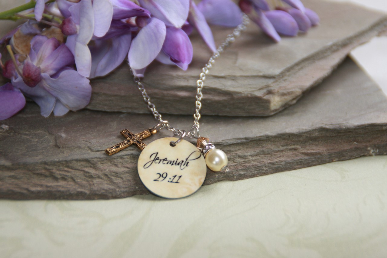 IN-501 Jeremiah 29:11 Necklace Perfect for the Graduate