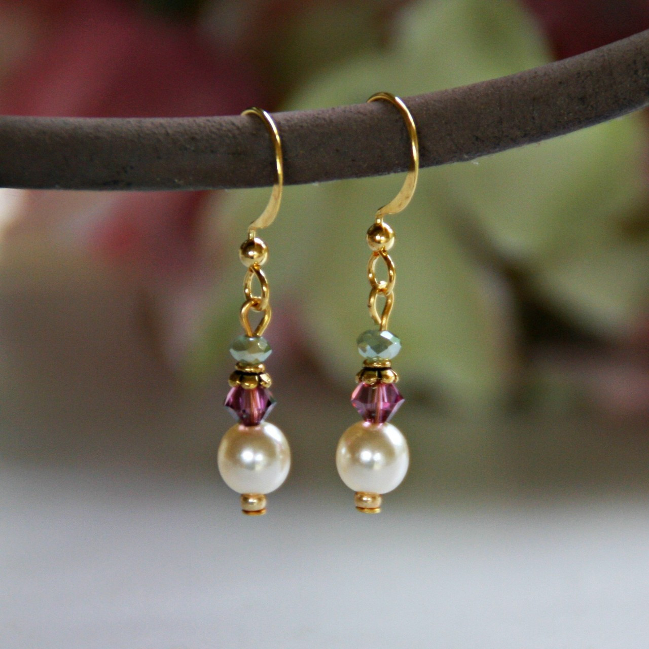 IS-641 Pearl and Crystal Earrings to match Hummingbird Necklace
