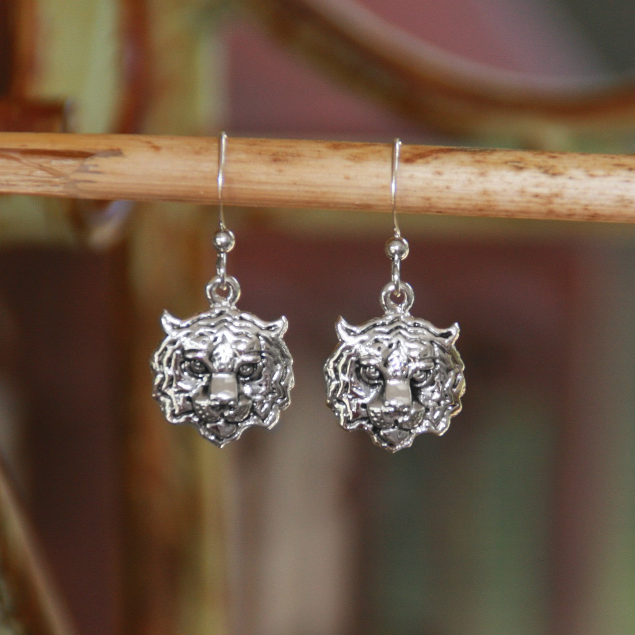 TG-15s Tiger Earrings Silver Finish