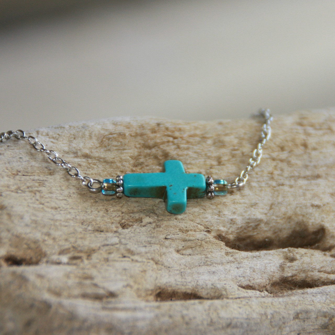 IN-498 Sideways Turquoise Cross Necklace