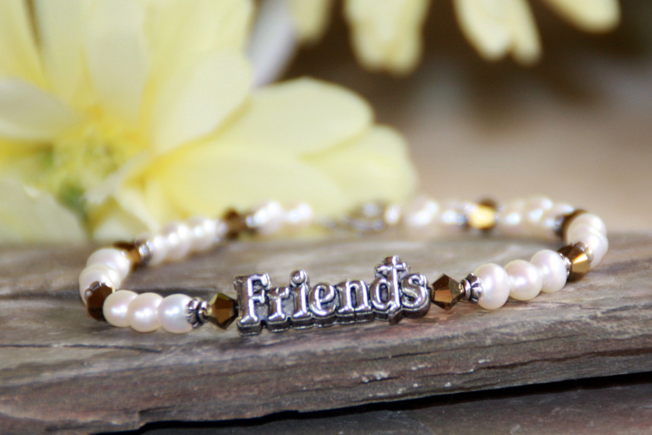 IN-245 Friends Bracelet
