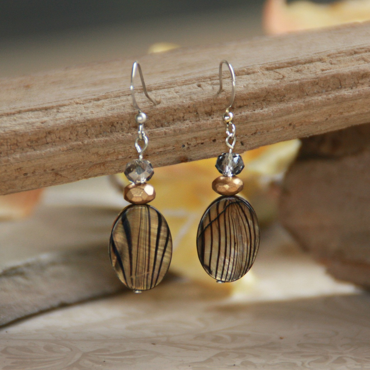 IS-687  Matching Mother of Pearl Earrings