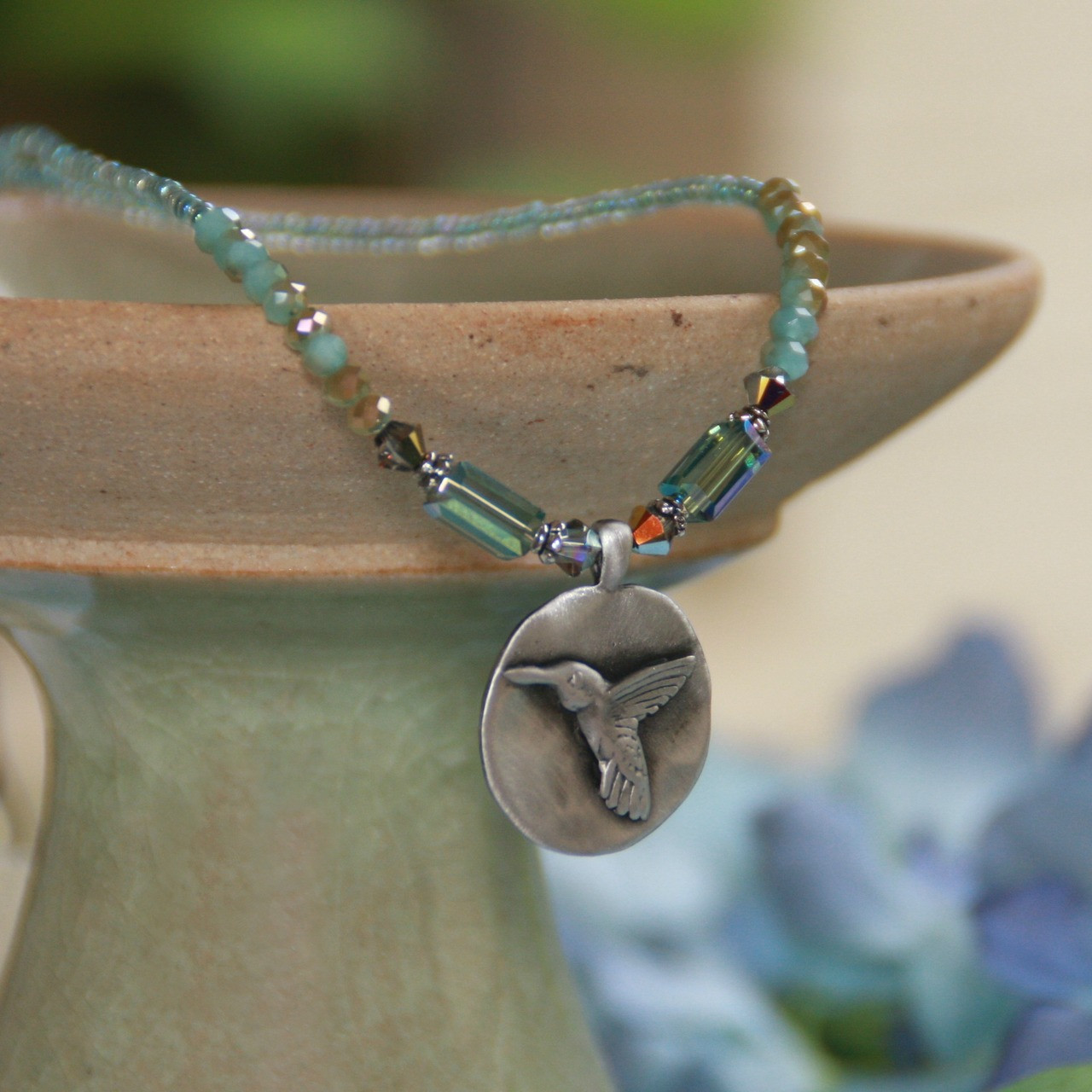 IS-132  Beautiful Hummingbird Necklace